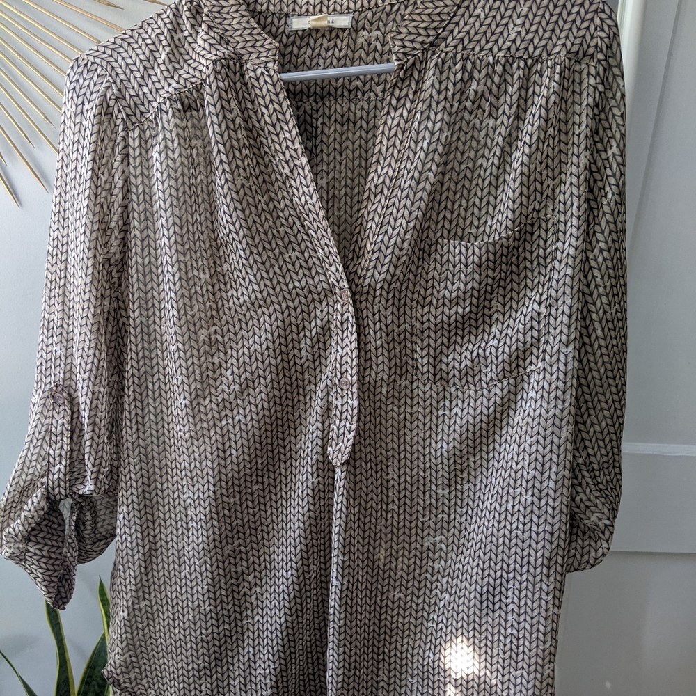 Pleione Pocket Tab Sleeve Tunic Blouse